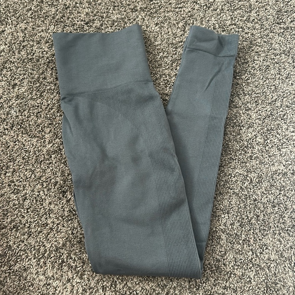 SET Active Leggings